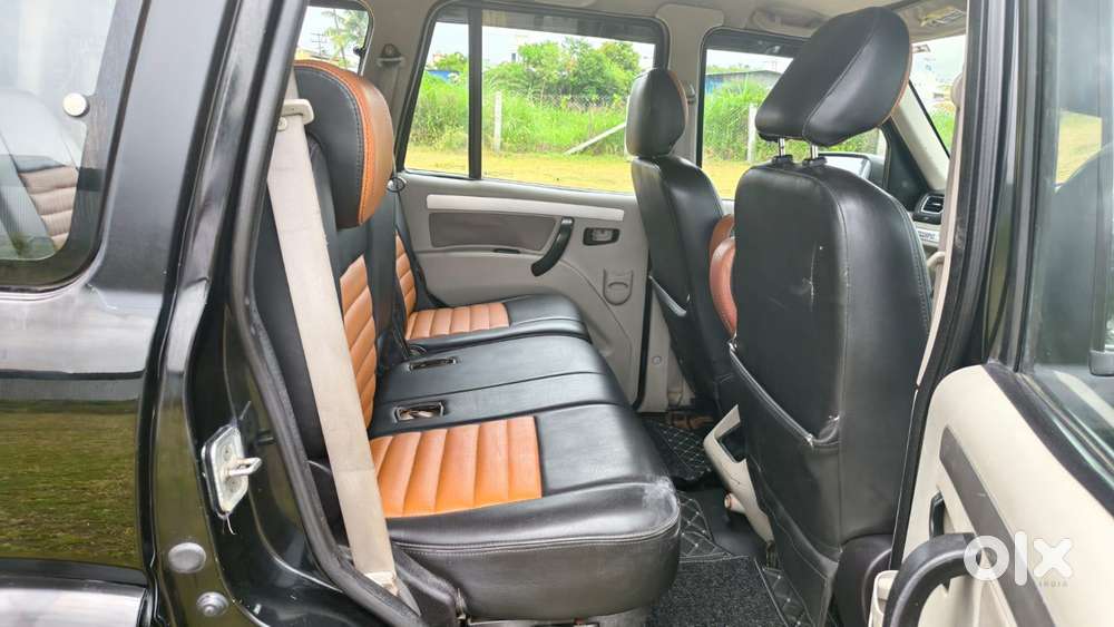 Mahindra Scorpio S10, 2015, Diesel