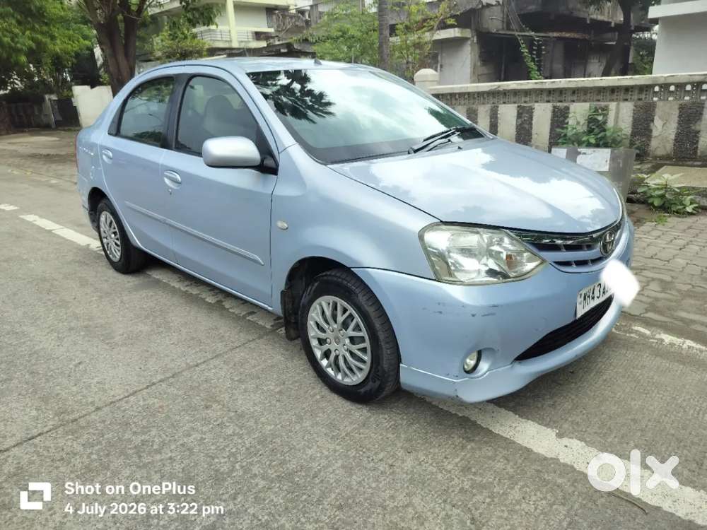 Toyota Etios 1.5 V, 2011, Petrol