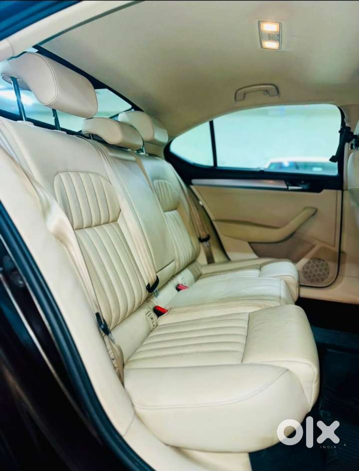 Skoda Superb Style 1.8 Tsi At, 2018, Petrol