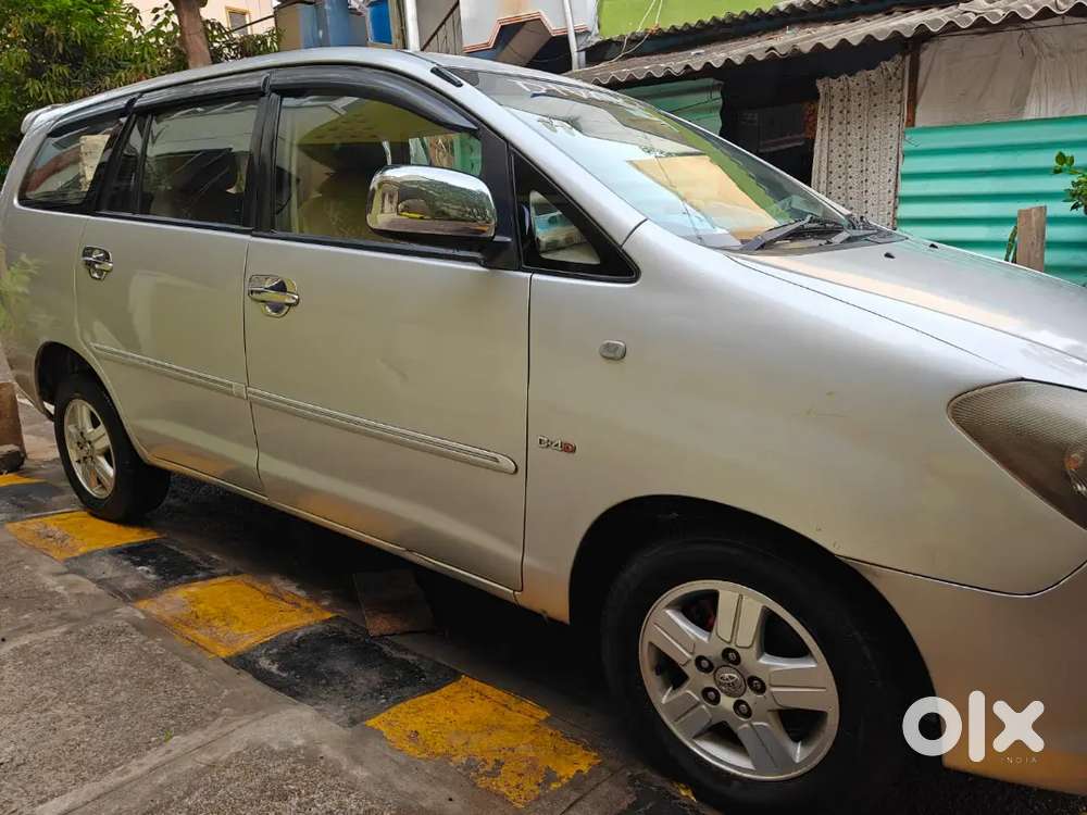 Toyota Innova 2006 Diesel Well Maintained