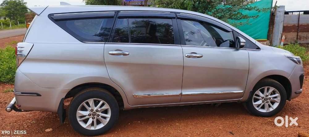 Toyota Innova Crysta 2.4 Gx Mt, 2017, Diesel