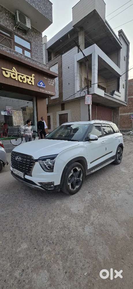 Hyundai Alcazar 2022 Petrol Well Maintained