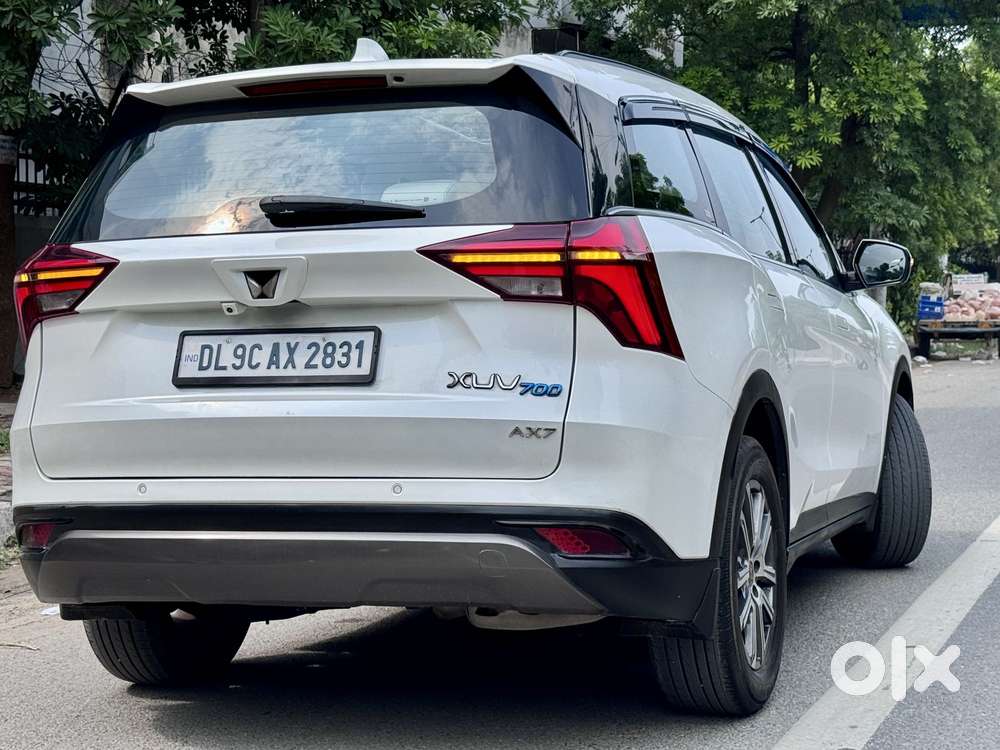 Mahindra Xuv700 2.0 Ax 7 Petrol Mt Str, 2022, Petrol