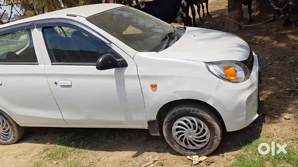 Car 24 Or Spinny Wale Msg Na Kare