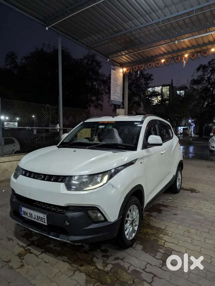 Mahindra Kuv 100