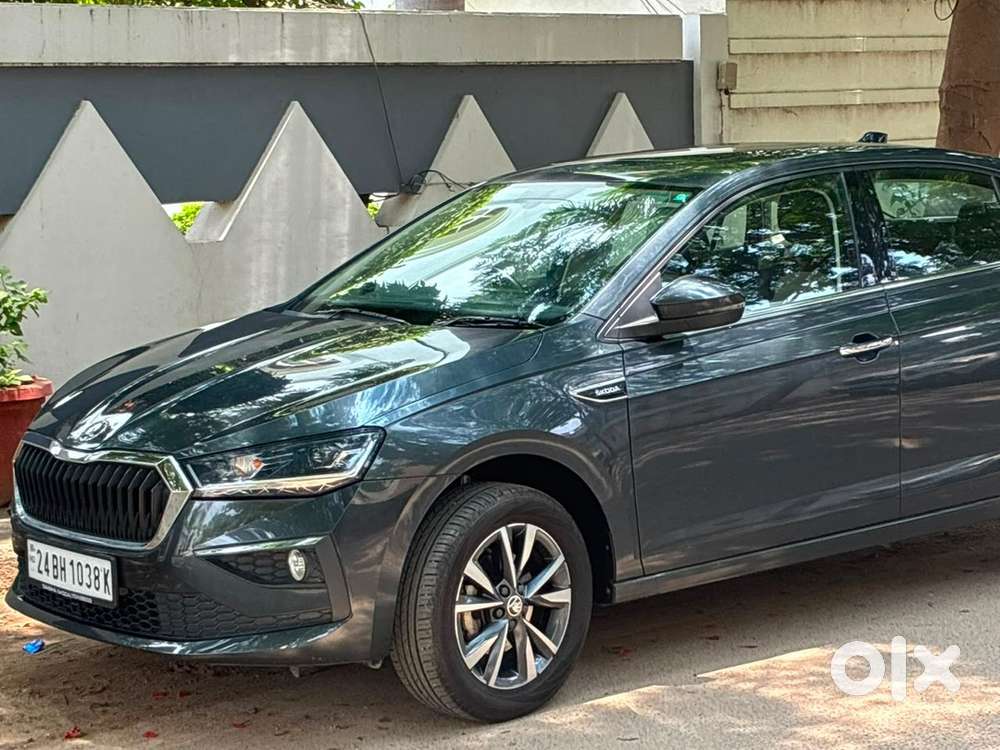 Skoda Slavia Petrol 2024