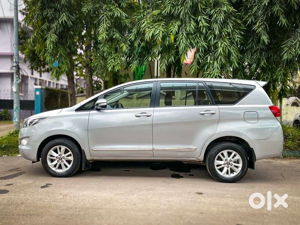 Toyota Innova Crysta 2.4 Gx Mt, 2016, Diesel