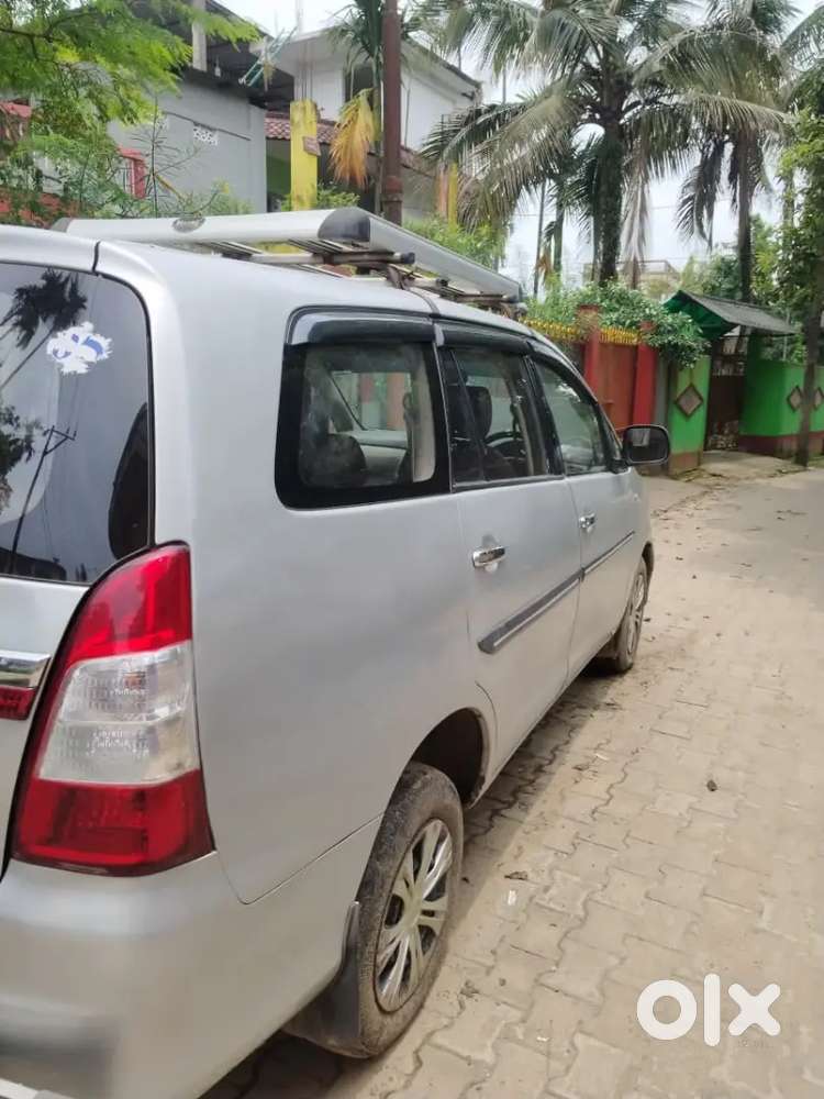 Toyota Innova Diesel 2011
