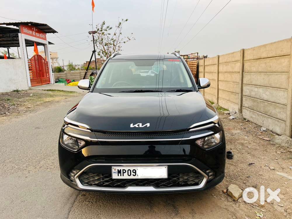 Kia Carens Petrol 2024