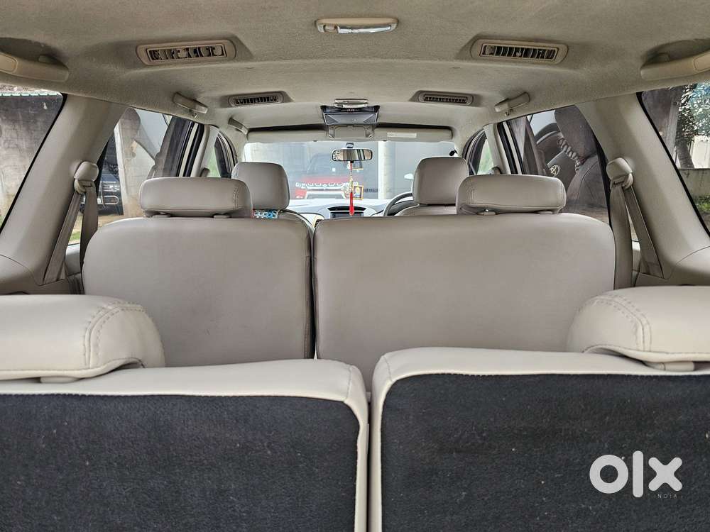Toyota Innova 2.5 V 7 Str, 2010, Diesel