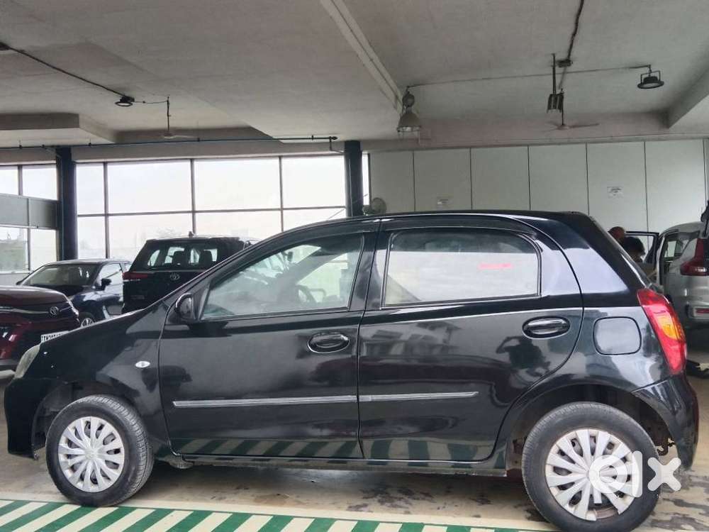 Toyota Etios Liva G, 2012, Petrol