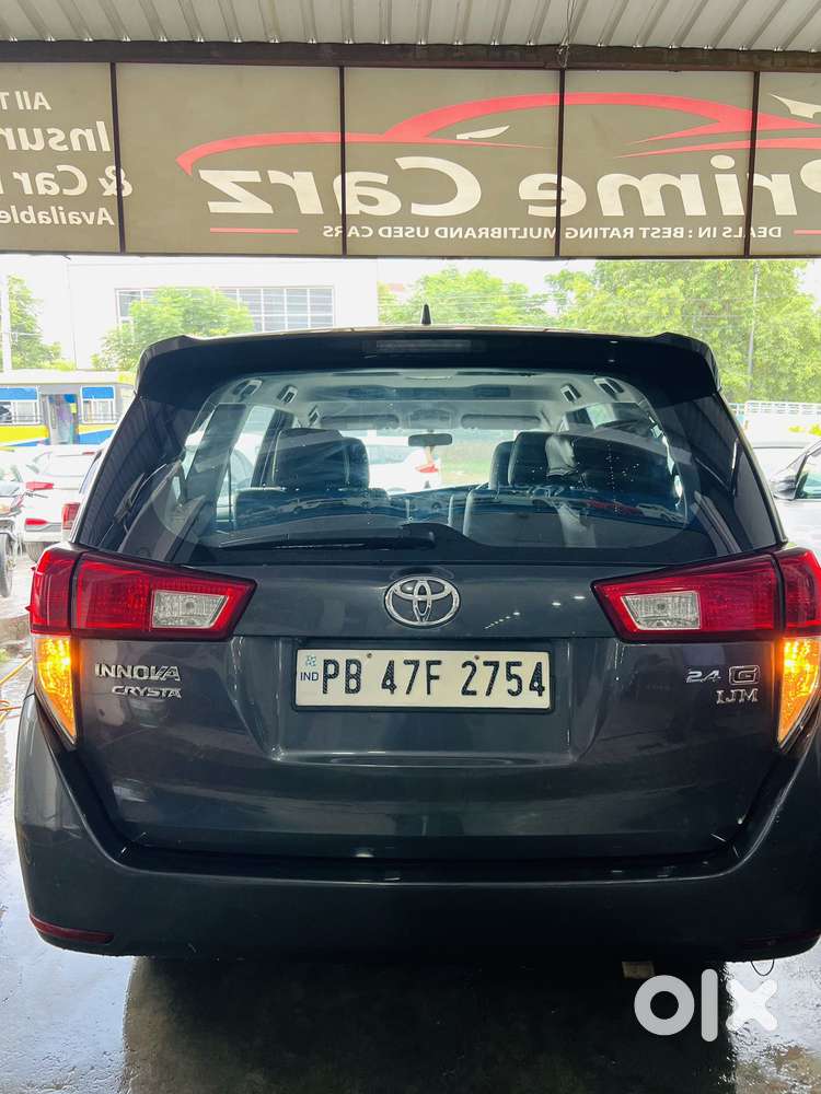 Toyota Innova Crysta 2.4 G Mt, 2022, Diesel