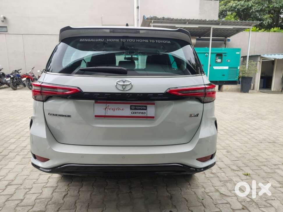 Toyota Fortuner Legender 4x4 At 2.8, 2025
