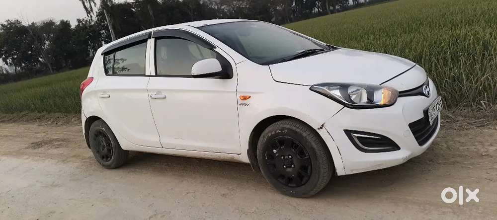 Hyundai I20 2013 Cng & Hybrids Good Condition