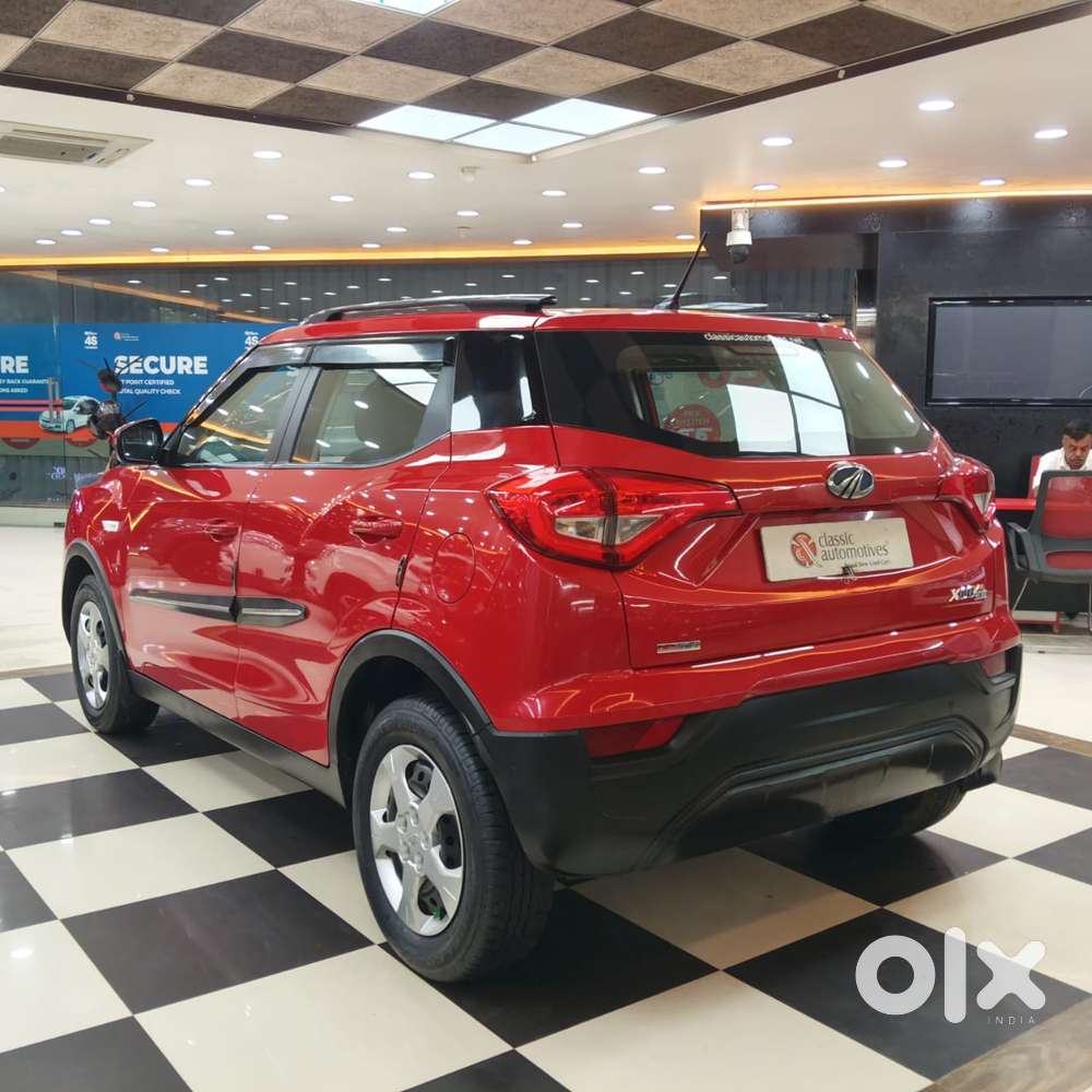 Mahindra Xuv300 1.2 W6 Amt Petrol, 2022, Petrol