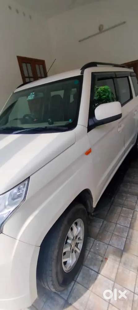 Mahindra Tuv 300 2017 Diesel 62000 Km Driven