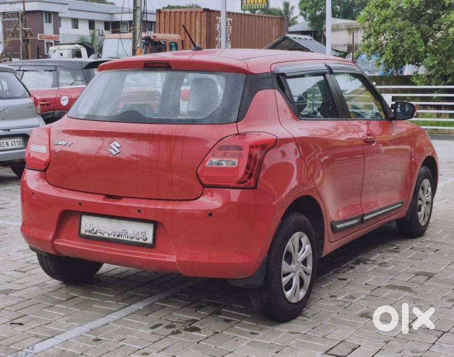 Maruti Suzuki Swift Vxi 1.2 Abs Bs-iv, 2018, Petrol