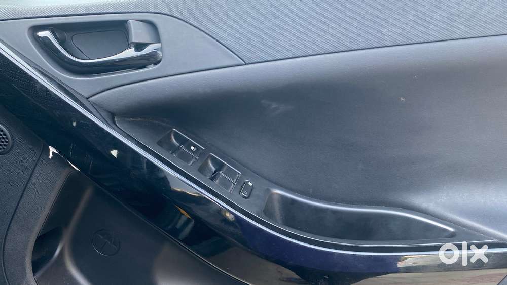 Tata Nexon Creative Plus S 1.2 Revotron Petrol 6 Amt, 2024, Petrol