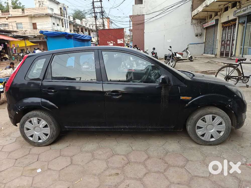 Black Ford Figo, Petrol, 1.2 Zxi