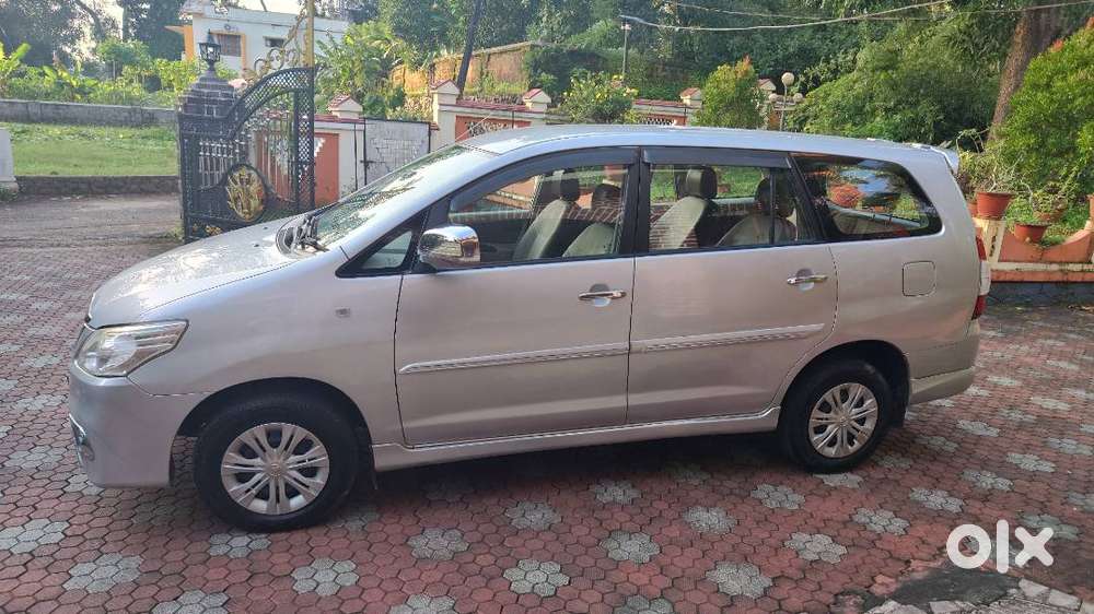 Toyota Innova 2012 Diesel Well Maintained