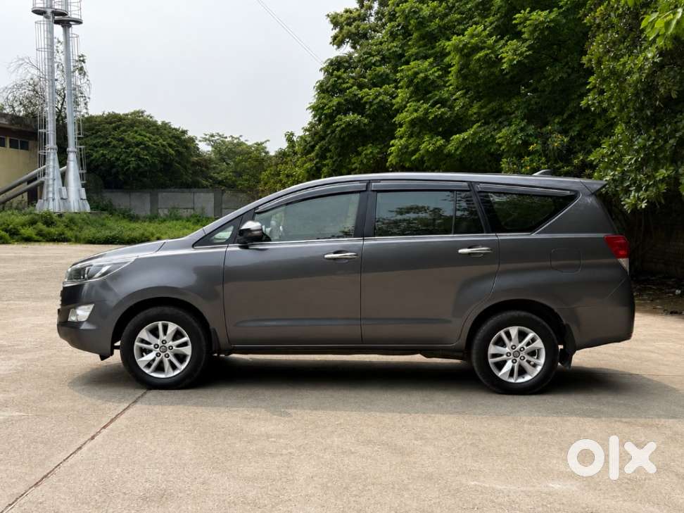Toyota Innova Crysta 2.4 Vx Mt, 2019, Diesel