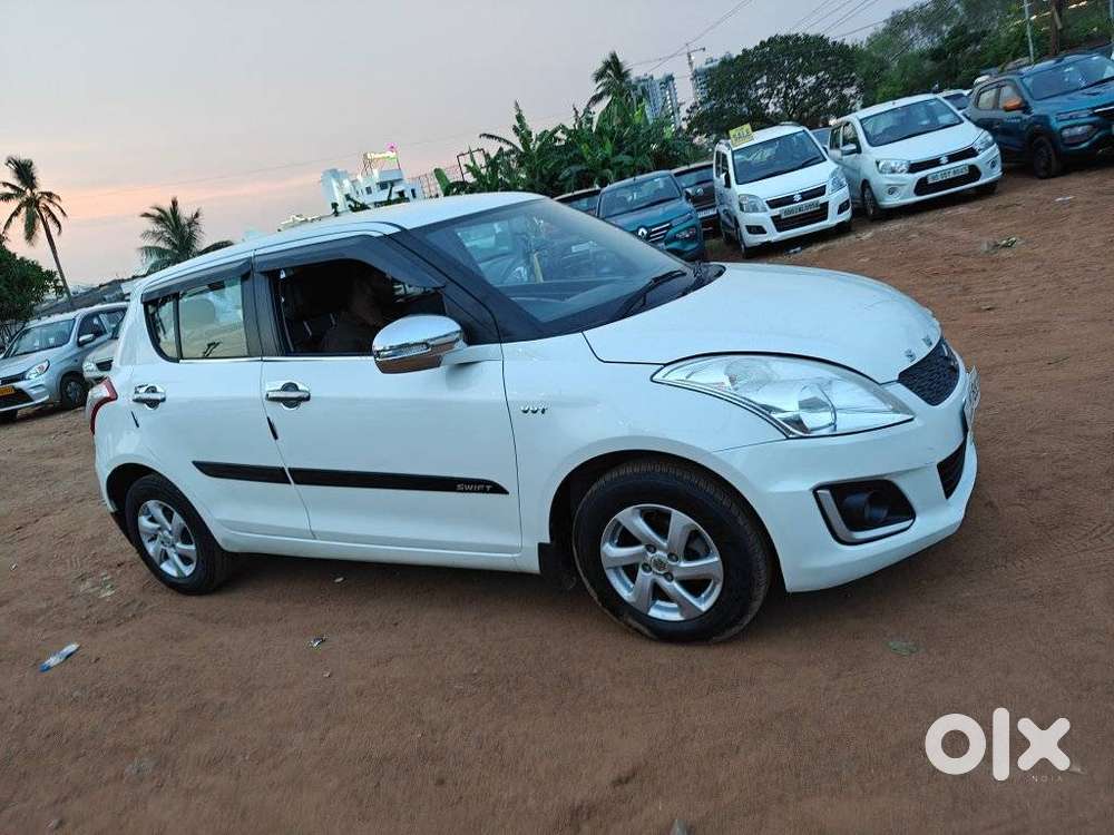 Maruti Suzuki Swift Vxi Optional, 2016, Petrol