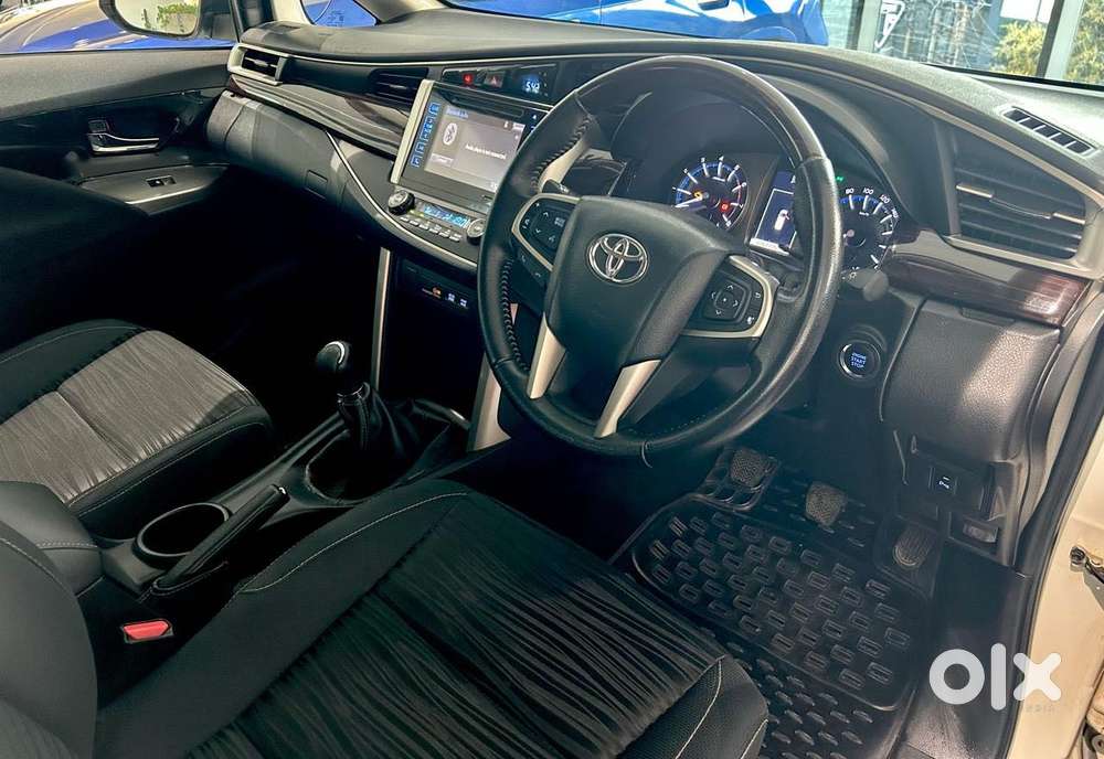 Toyota Innova Crysta 2.7 Vx Mt, 2017, Petrol