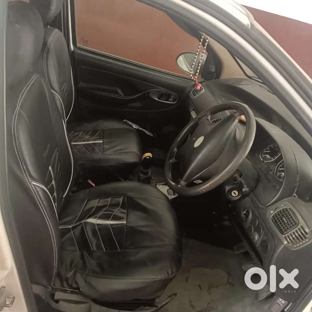 M Car Sale Kr Rha Hu