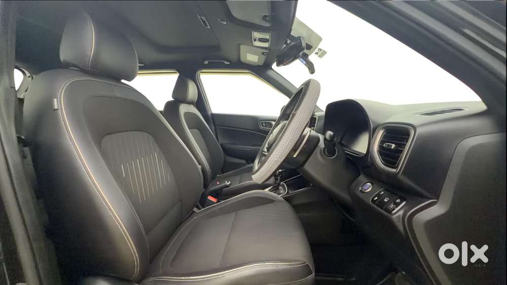 Hyundai Venue Sx(o) 1.0 Turbo Dct Knight Edition, 2023, Petrol