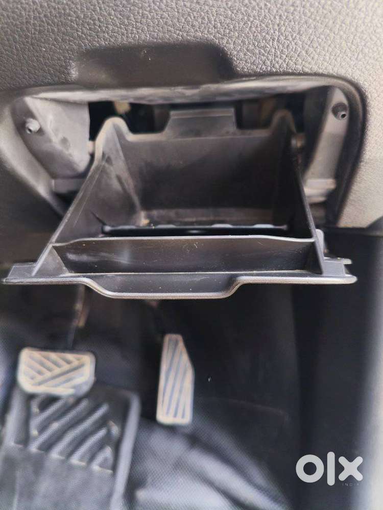 Maruti Suzuki Xl6 1.5 Alpha Mt, 2022, Petrol