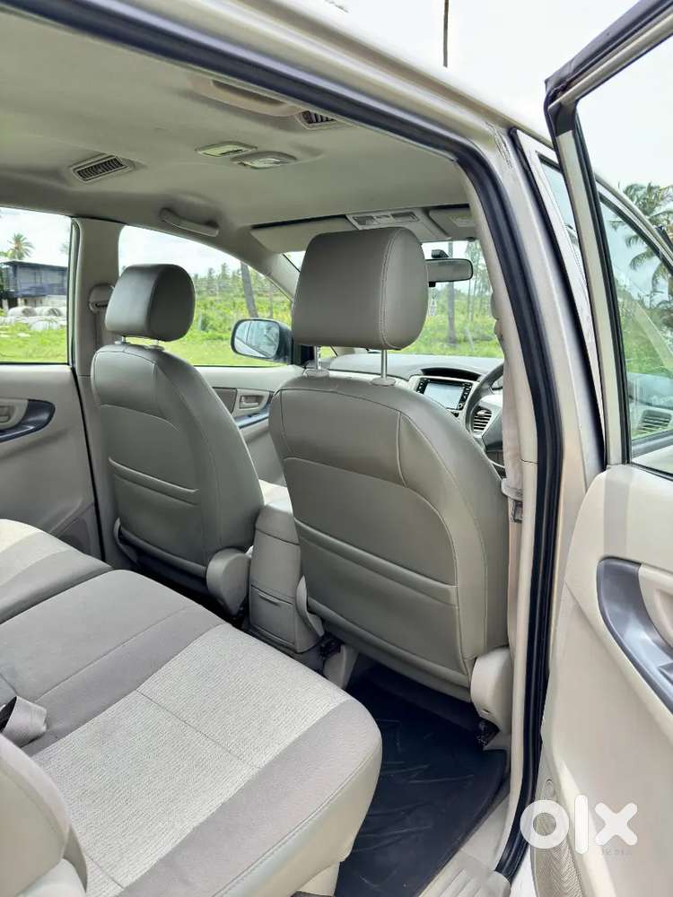 Toyota Innova 1st Owner 2012