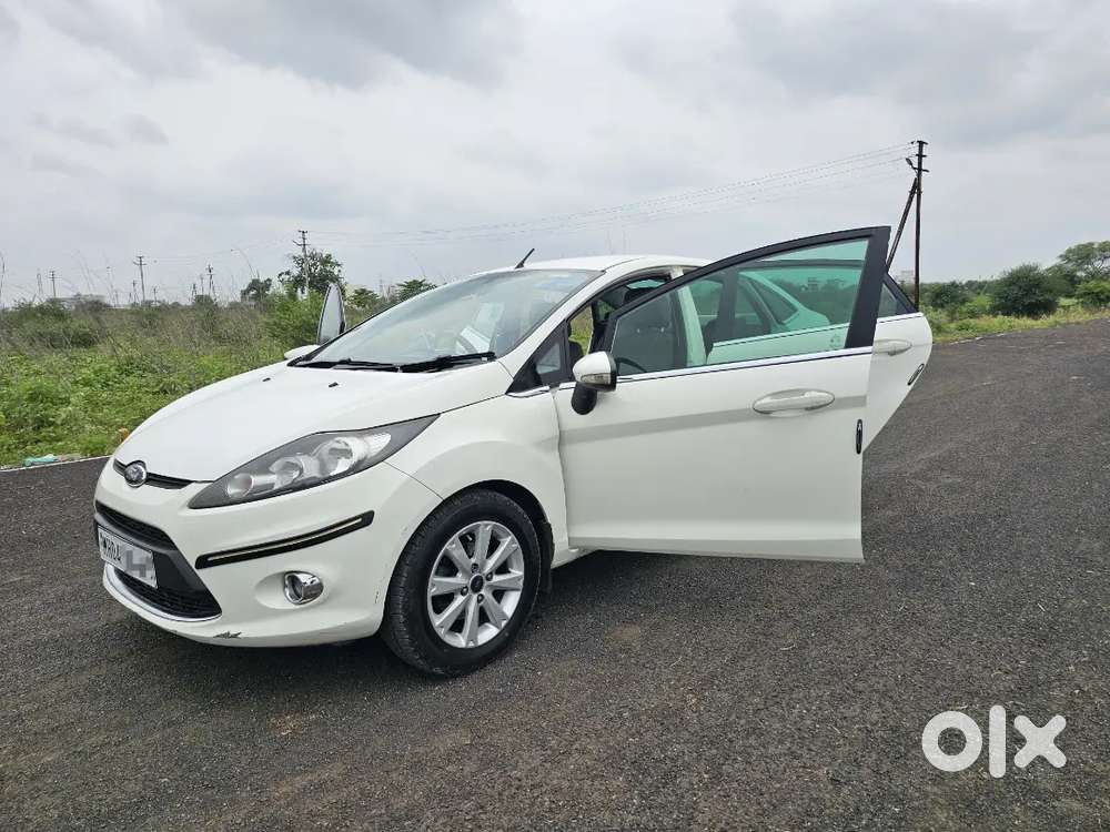 Ford Fiesta Petrol Manual 2014