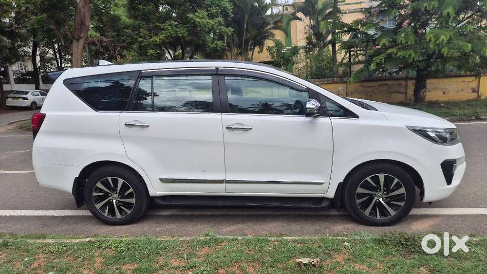 Toyota Innova Crysta [2020-ongoing] 2.4 Zx At 7 Str, 2022, Diesel