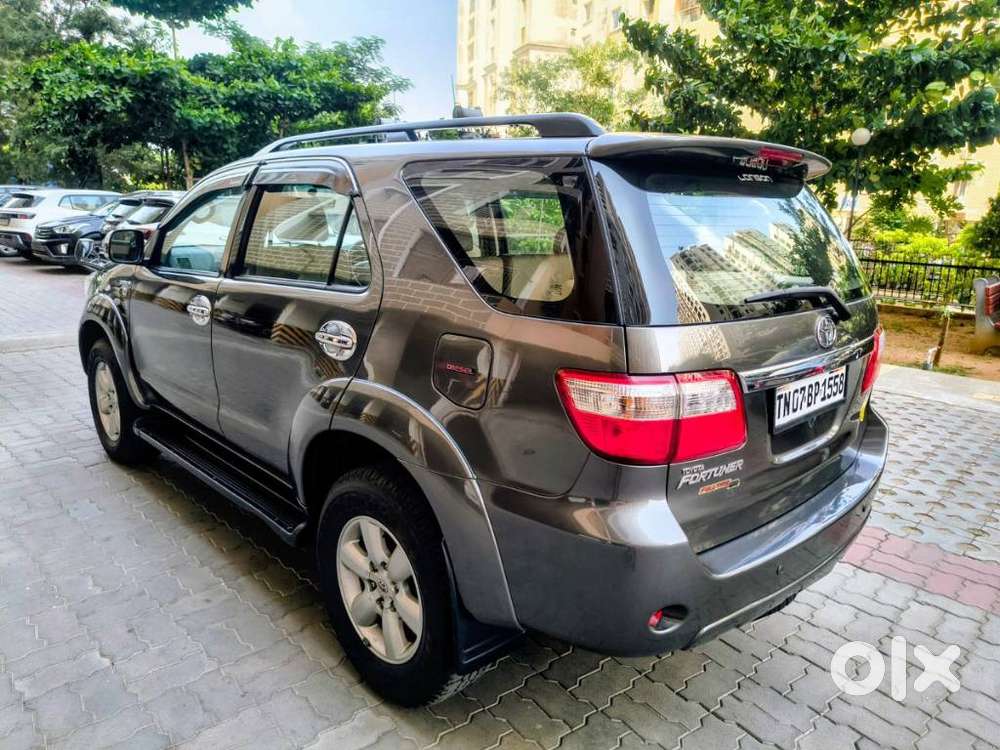 Toyota Fortuner 3.0 4x2 Mt, 2011, Diesel