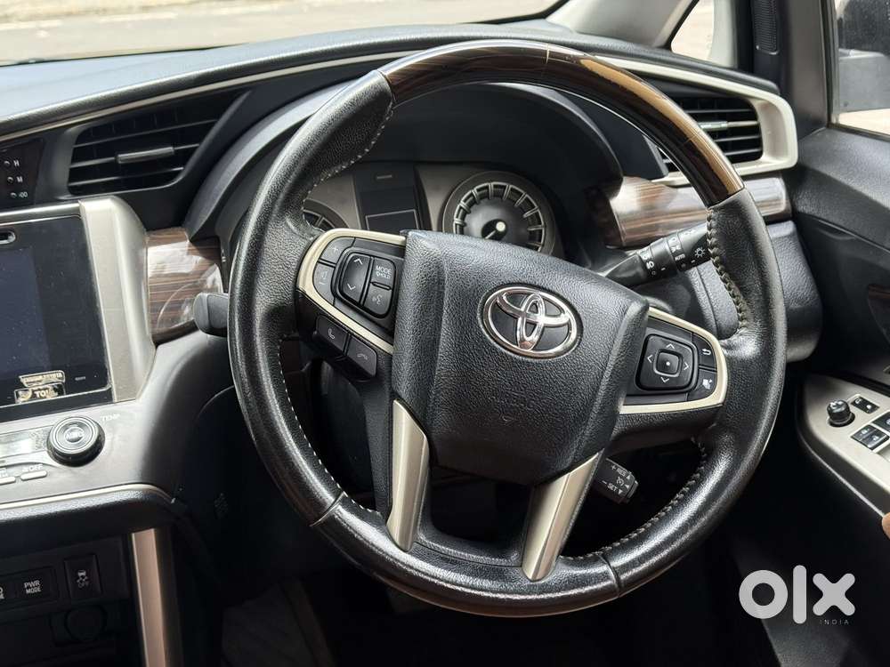 Toyota Innova Crysta 2.7 Zx At, 2019, Diesel
