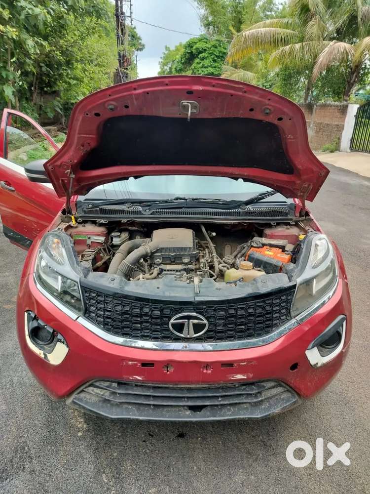 Tata Nexon 1.2 Revotron Xm, 2018, Petrol