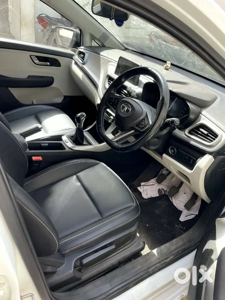 Tata Altroz Xz Plus Petrol 2025