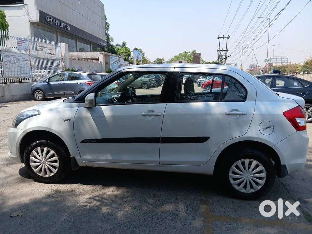 Maruti Suzuki Swift Dzire 1.2 Vxi Bsiv, 2015, Petrol