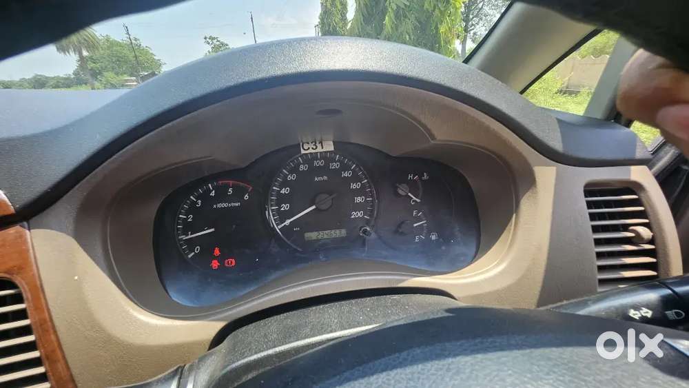Toyota Innova 2015 Diesel Well Maintained