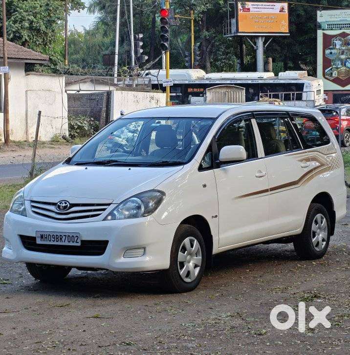 Toyota Innova 2.5 Gx 7 Str Bs-iii, 2010, Diesel