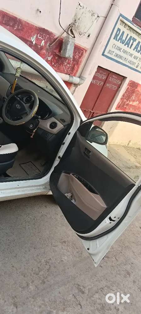 Hyundai I10 2016 Petrol 28000 Km Driven