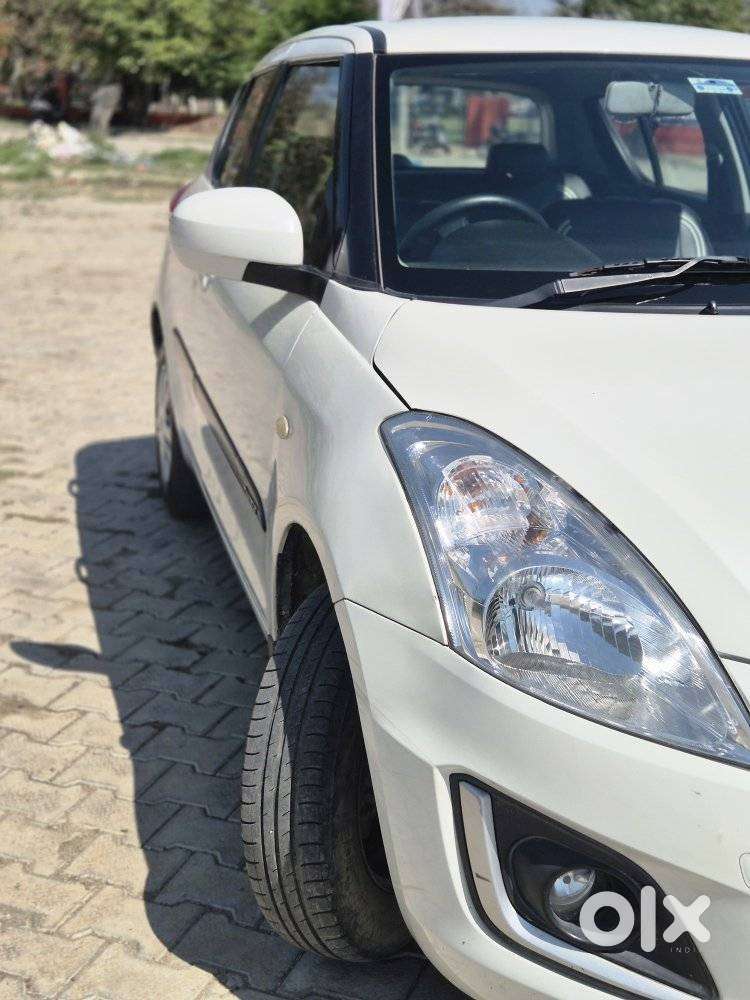 Maruti Suzuki Swift Lxi Optional-o, 2017, Petrol