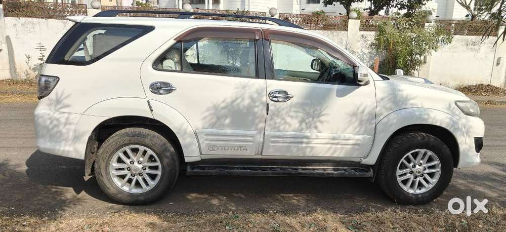 Toyota Fortuner 3.0 4x2 Automatic, 2013, Diesel