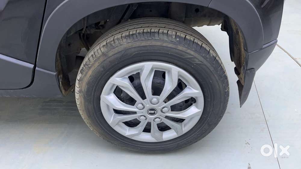 Mahindra Kuv 100 Mfalcon G80 K6 5str, 2016, Petrol