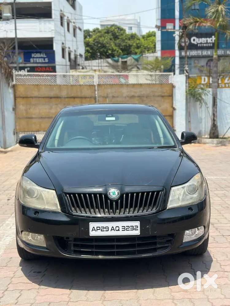 Skoda Laura 2011