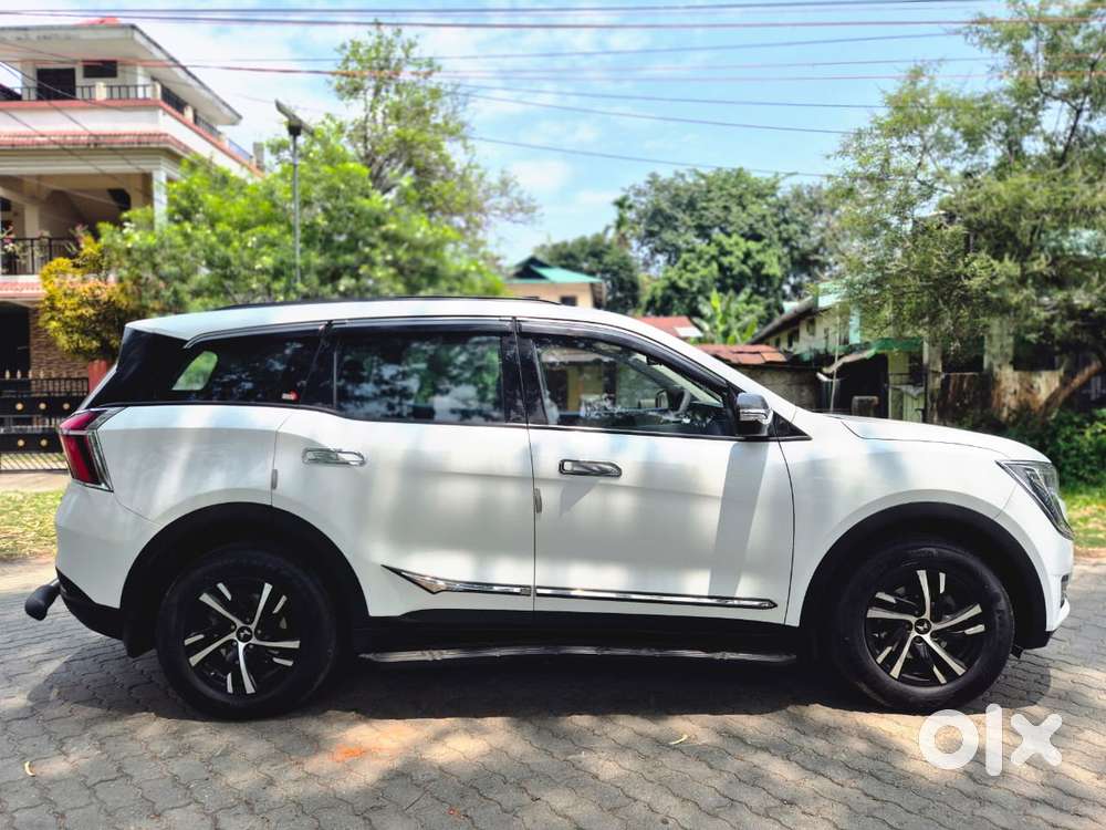 Mahindra Xuv700 2.2 Mx Diesel Mt 5 Str, 2023, Diesel