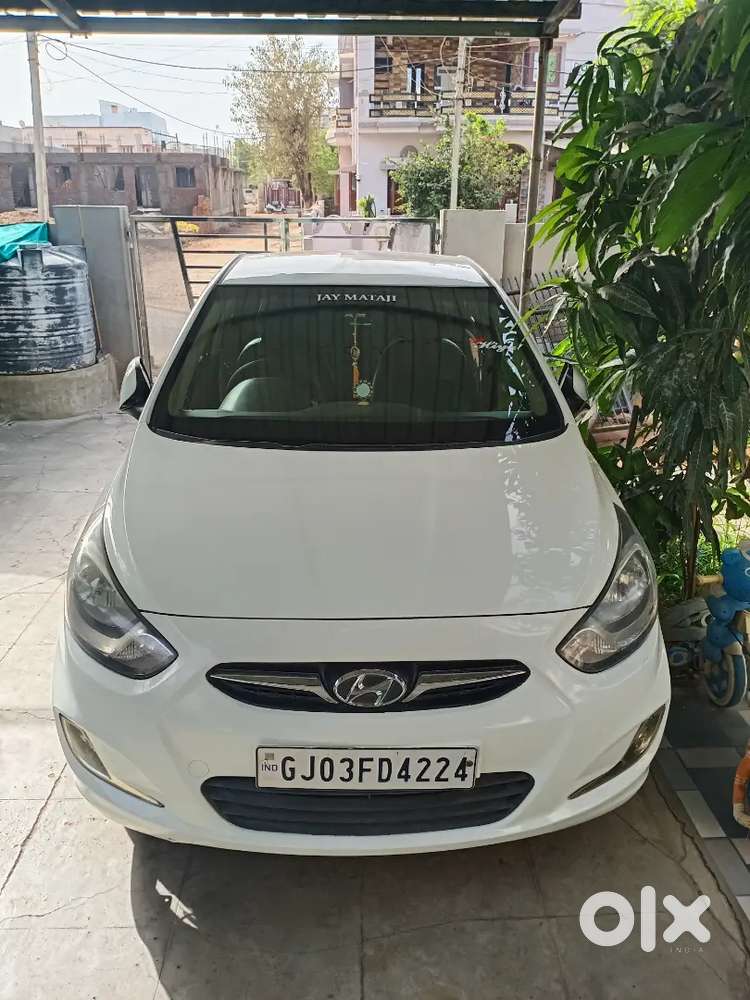 Hyundai Verna 2013 Diesel Good Condition & Vip Number Parking Cemera