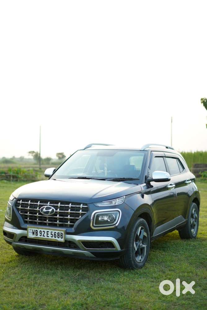 Hyundai Venue 2020 Petrol Well Maintained