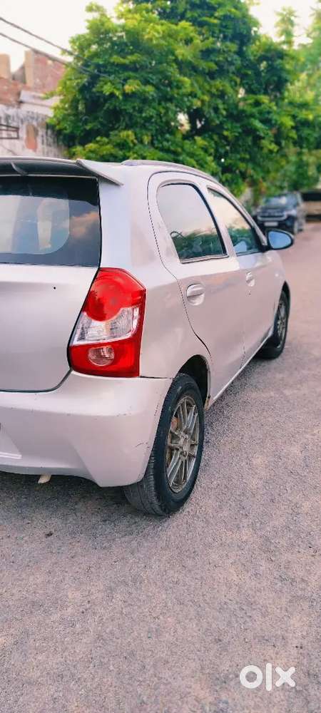 Toyota Etios Liva Petrol 2014 Year