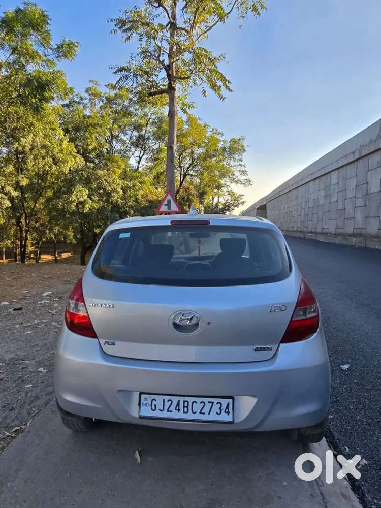 Hyundai I20 2010 Cng & Hybrids 120000 Km Driven
